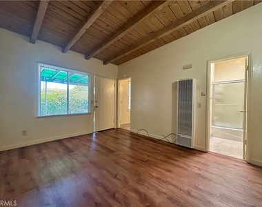 440 Atascadero Road - Photo Thumbnail 4