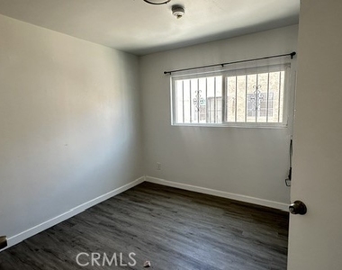 6821 11th Avenue - Photo Thumbnail 6