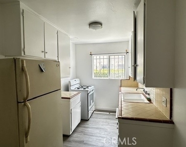 6821 11th Avenue - Photo Thumbnail 8