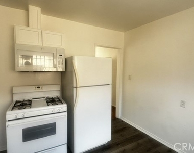 6821 11th Avenue - Photo Thumbnail 14