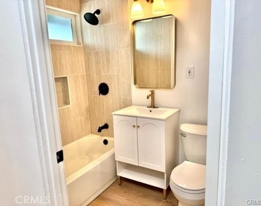 2324 W Palm Avenue - Photo Thumbnail 10