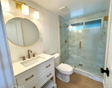 2324 W Palm Avenue - Photo Thumbnail 3