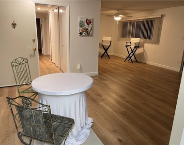 22925 Nadine Circle - Photo Thumbnail 3