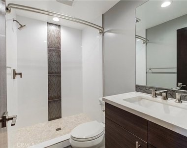 716 N Juanita Avenue - Photo Thumbnail 55