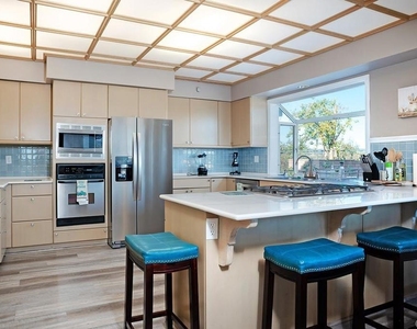 3804 W Sandia Creek - Photo Thumbnail 10