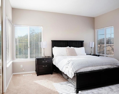 3804 W Sandia Creek - Photo Thumbnail 15