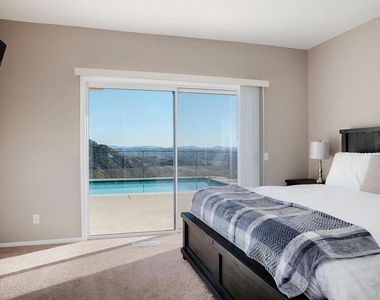 3804 W Sandia Creek - Photo Thumbnail 13