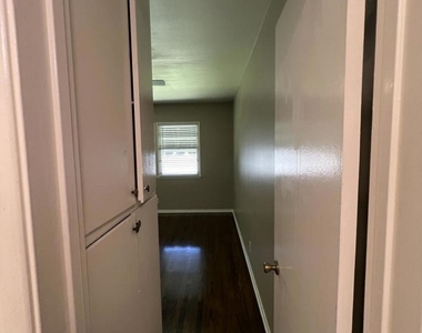 255 E Center Street - Photo Thumbnail 10