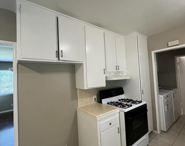 255 E Center Street - Photo Thumbnail 5
