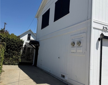 325 N Vermont - Photo Thumbnail 1