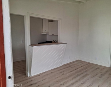 207 W La Paloma - Photo Thumbnail 3