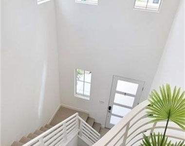 74198 Storke - Photo Thumbnail 11