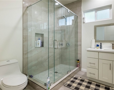12751 Hazel Ave - Photo Thumbnail 22