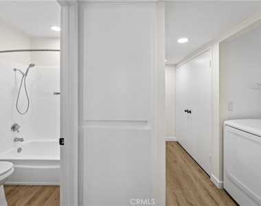 51 Golden Glen Street - Photo Thumbnail 4