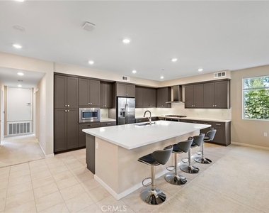 111 Bowery - Photo Thumbnail 6