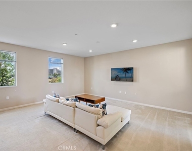 111 Bowery - Photo Thumbnail 2
