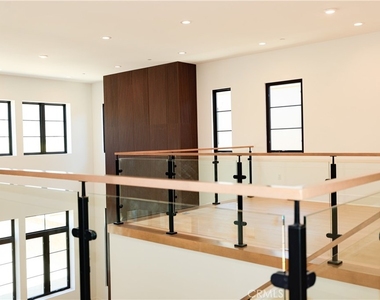 446 Ridgecrest - Photo Thumbnail 9