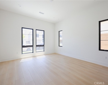 446 Ridgecrest - Photo Thumbnail 25