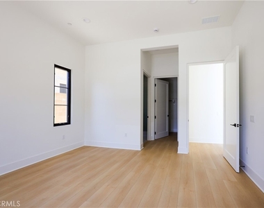 446 Ridgecrest - Photo Thumbnail 24
