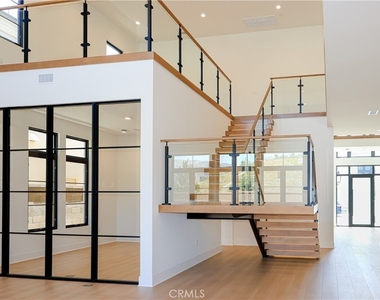 446 Ridgecrest - Photo Thumbnail 4