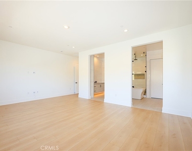 446 Ridgecrest - Photo Thumbnail 13