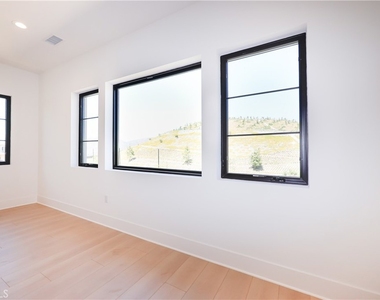 446 Ridgecrest - Photo Thumbnail 12