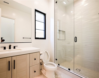 446 Ridgecrest - Photo Thumbnail 23