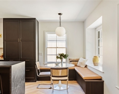 11110 Landale Street - Photo Thumbnail 13