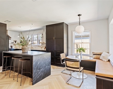 11110 Landale Street - Photo Thumbnail 4