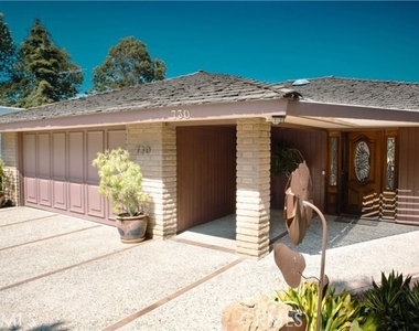 730 Saint James Place - Photo Thumbnail 1