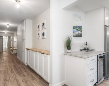 4705 Marina - Photo Thumbnail 16