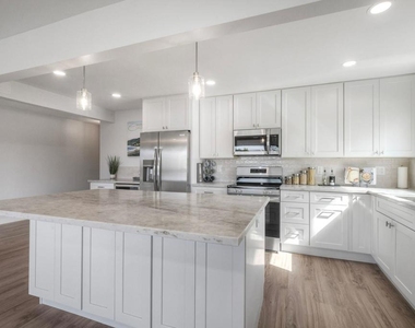 4705 Marina - Photo Thumbnail 19