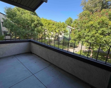 777 San Antonio Road - Photo Thumbnail 5