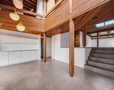 1625 Catalina - Photo Thumbnail 10