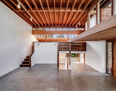 1625 Catalina - Photo Thumbnail 11
