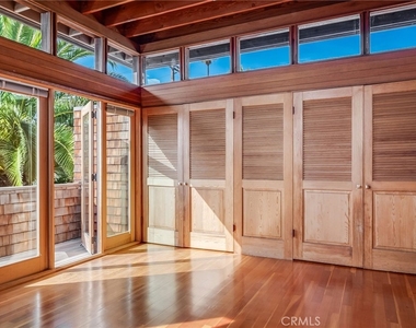 1625 Catalina - Photo Thumbnail 23