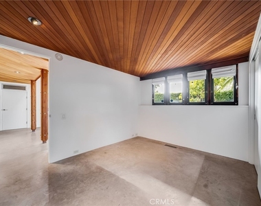 1625 Catalina - Photo Thumbnail 15