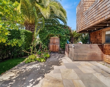 1625 Catalina - Photo Thumbnail 29