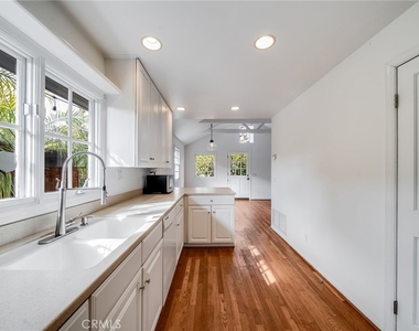 1641 Catalina - Photo Thumbnail 4