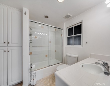 1641 Catalina - Photo Thumbnail 11