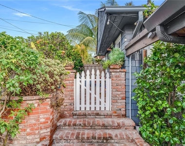 1641 Catalina - Photo Thumbnail 14