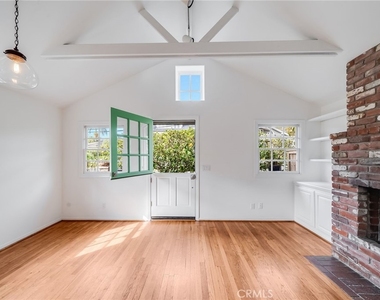 1641 Catalina - Photo Thumbnail 1