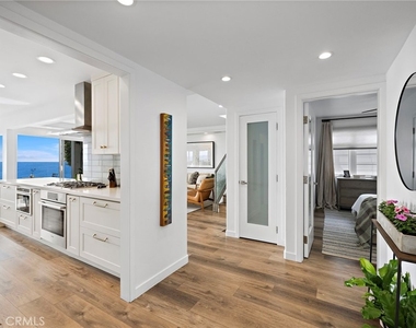 2609 Victoria Drive - Photo Thumbnail 3