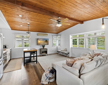 2609 Victoria Drive - Photo Thumbnail 11