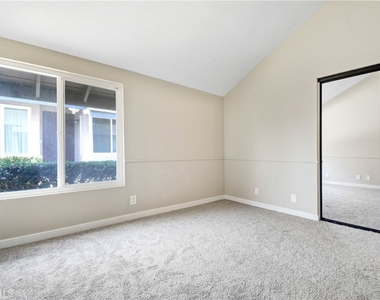 8555 Sandalwood Court - Photo Thumbnail 11
