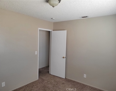 18114 Pitache Street - Photo Thumbnail 12