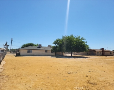 18114 Pitache Street - Photo Thumbnail 21