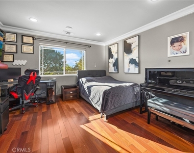 10610 Oak Tree Way - Photo Thumbnail 21