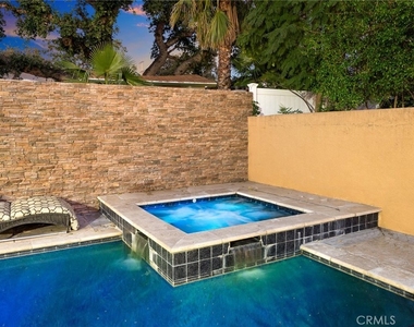 10610 Oak Tree Way - Photo Thumbnail 40