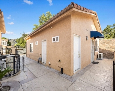 10610 Oak Tree Way - Photo Thumbnail 31